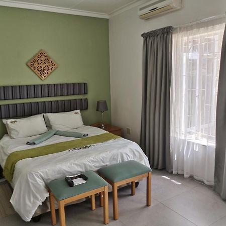ווינדהוק Guesthouse Terra Africa מראה חיצוני תמונה